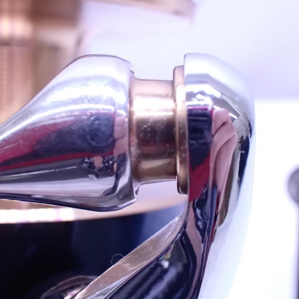 ２０ソルティガ１８０００－Ｈ